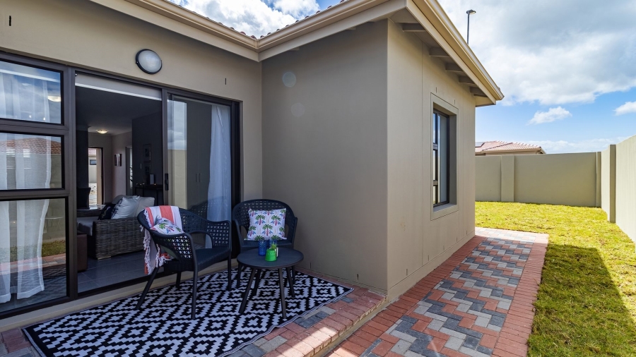 To Let 3 Bedroom Property for Rent in Stellendale Western Cape